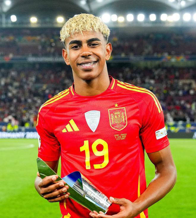 欧国联决赛：弥补巴萨巴黎错过欧冠决赛的遗憾